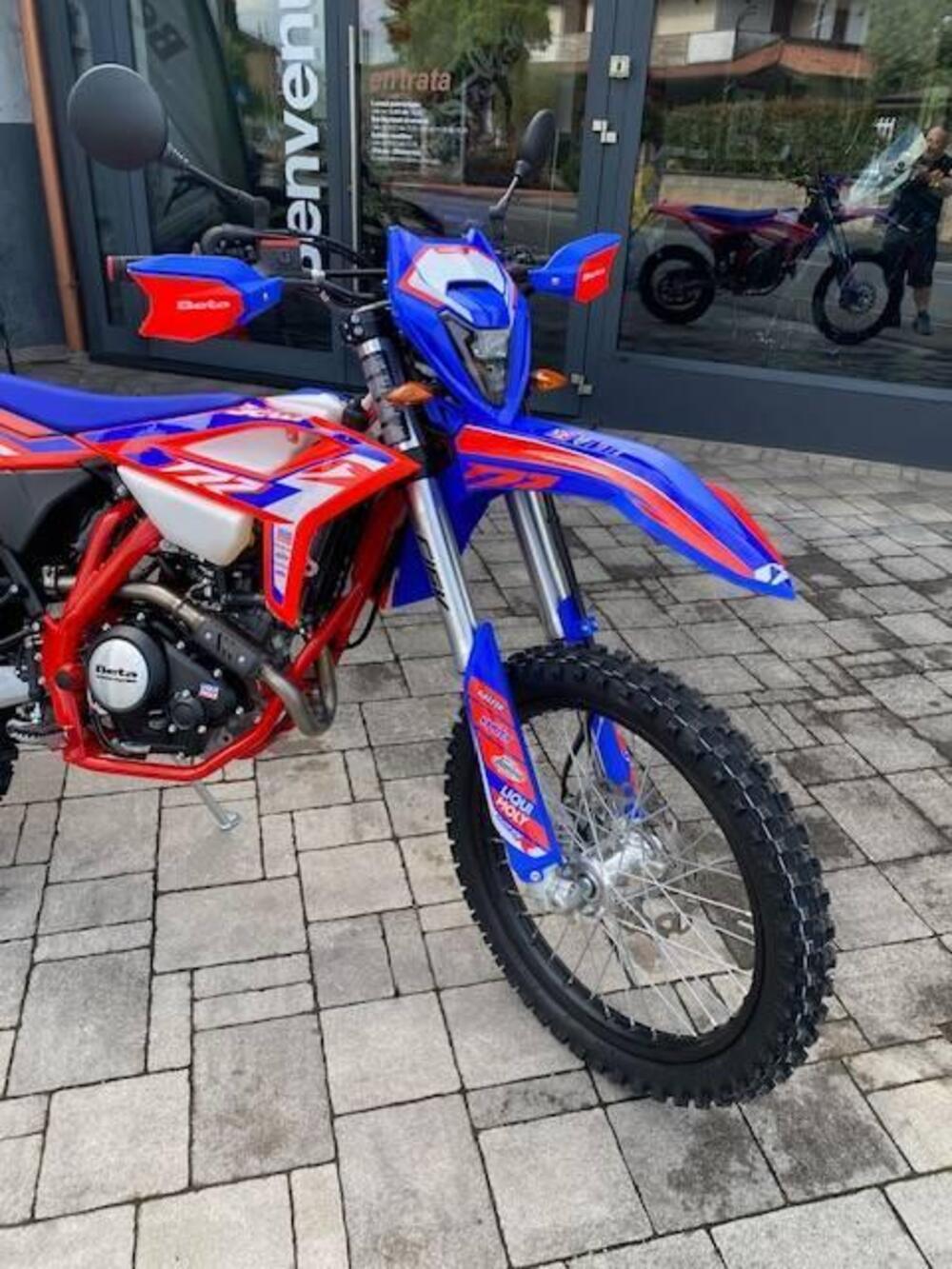 Betamotor RR 125 4T Enduro R (2024 - 25) (2)