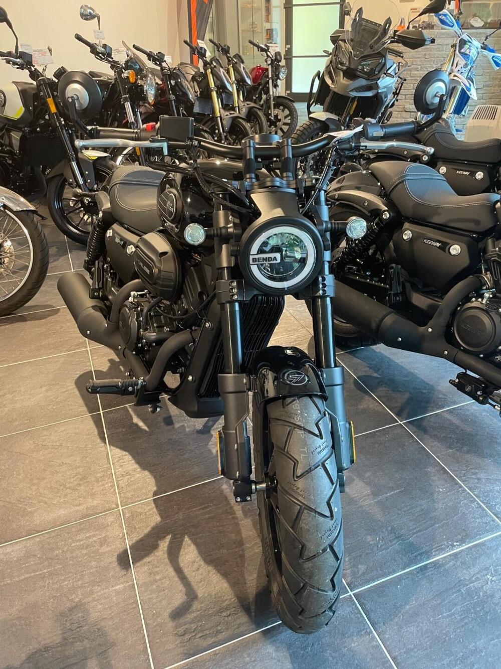 Keeway Motor V-Cruise 125 (2022 - 25) (2)