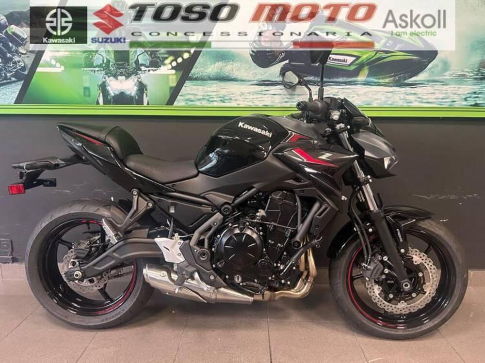 Kawasaki Z 650 (2025 - 26) (7)