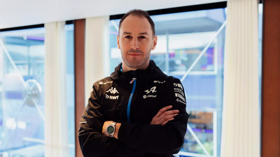 F1. Terremoto Alpine, ora &egrave; tutto nelle mani di Briatore: Oliver Oakes si &egrave; dimesso. Direzione Red Bull?