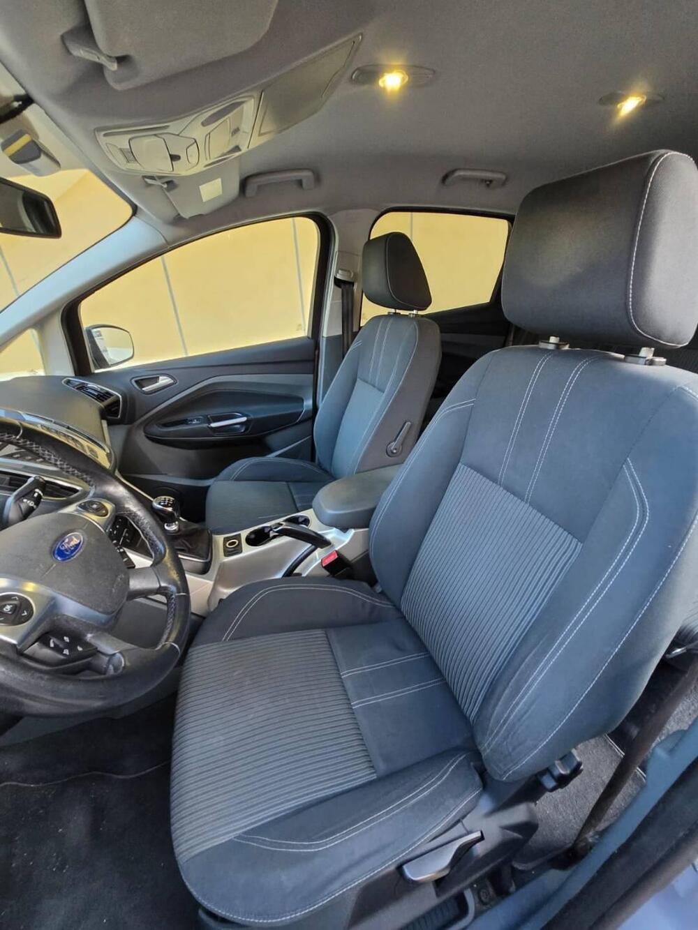 Ford C-Max usata a Pescara (9)
