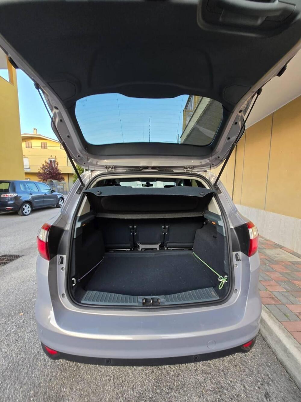 Ford C-Max usata a Pescara (13)