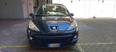 Peugeot 207 8V 75CV 5p. Energie del 2011 usata a Torino