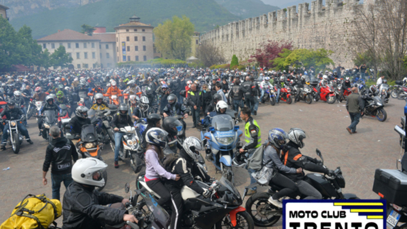 A Trento benedizione delle moto e Honda Live Tour