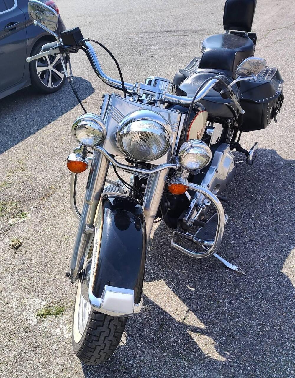 Harley-Davidson 1340 Heritage Classic (1984 - 98) - FLSTC (2)