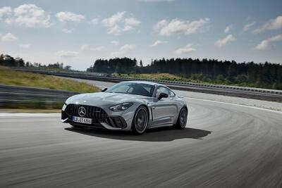 Mercedes-AMG GT 63 Pro: scende in campo e le ha tutte contro. Top e Flop