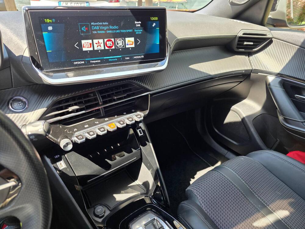 Peugeot 2008 usata a Massa-Carrara (9)