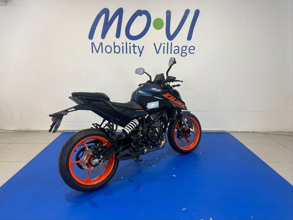 KTM 125 Duke (2024 - 25) (2)