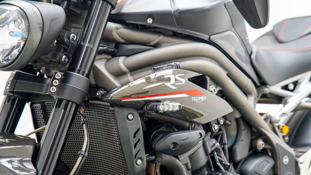 Triumph Speed Triple 1050 RS (2018 - 20) (13)