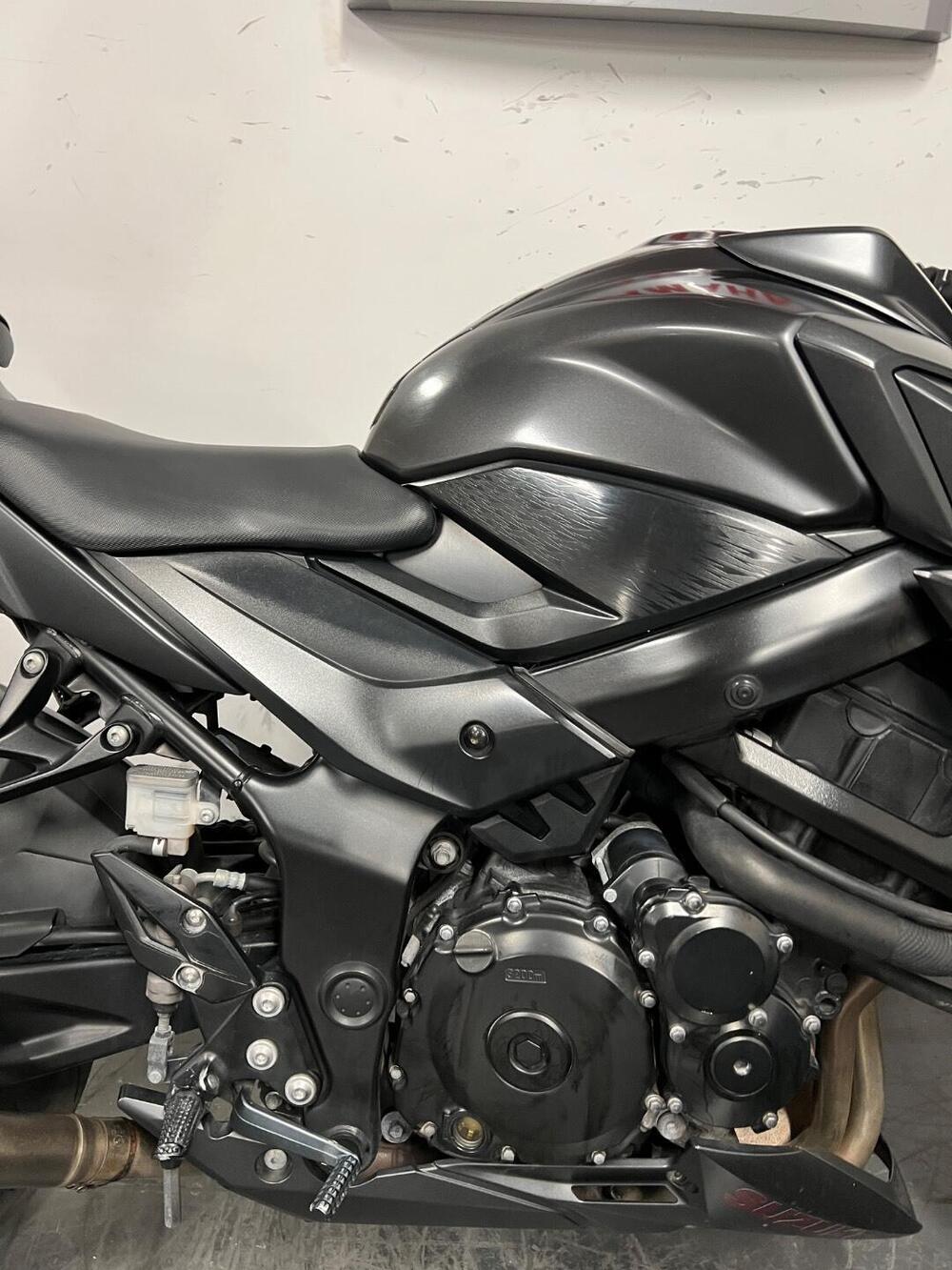 Suzuki GSX S 750 Z Yugen (2018 - 20) (6)