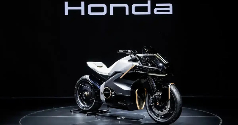 Honda presenta al Salone di Pechino la naked elettrica del futuro