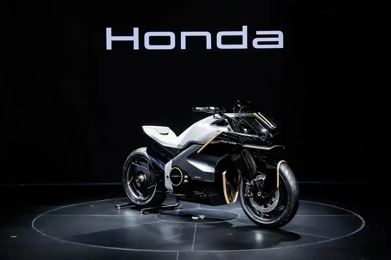 Honda presenta al Salone di Pechino la naked elettrica del futuro
