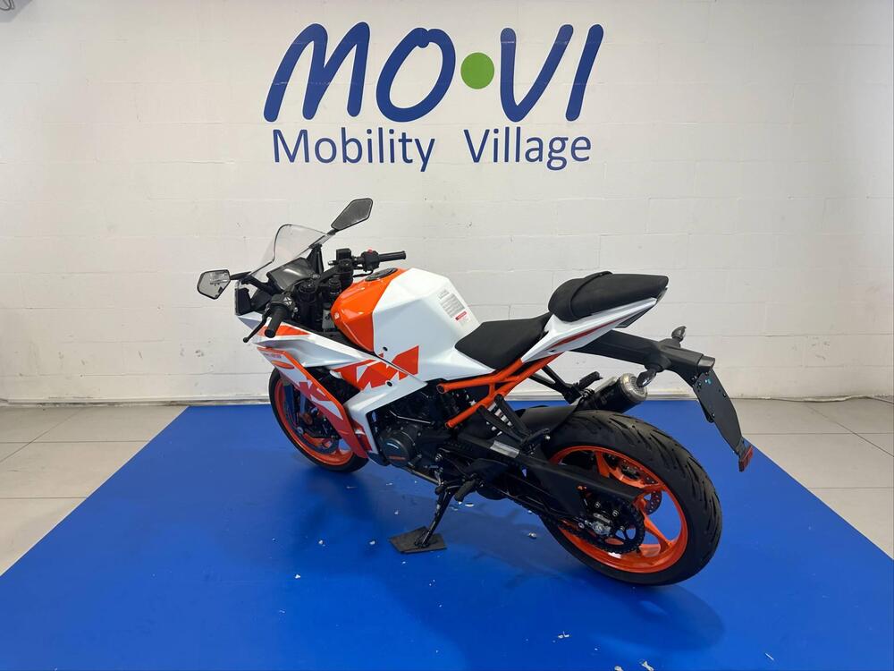 KTM RC 125 (2022 - 25) (4)