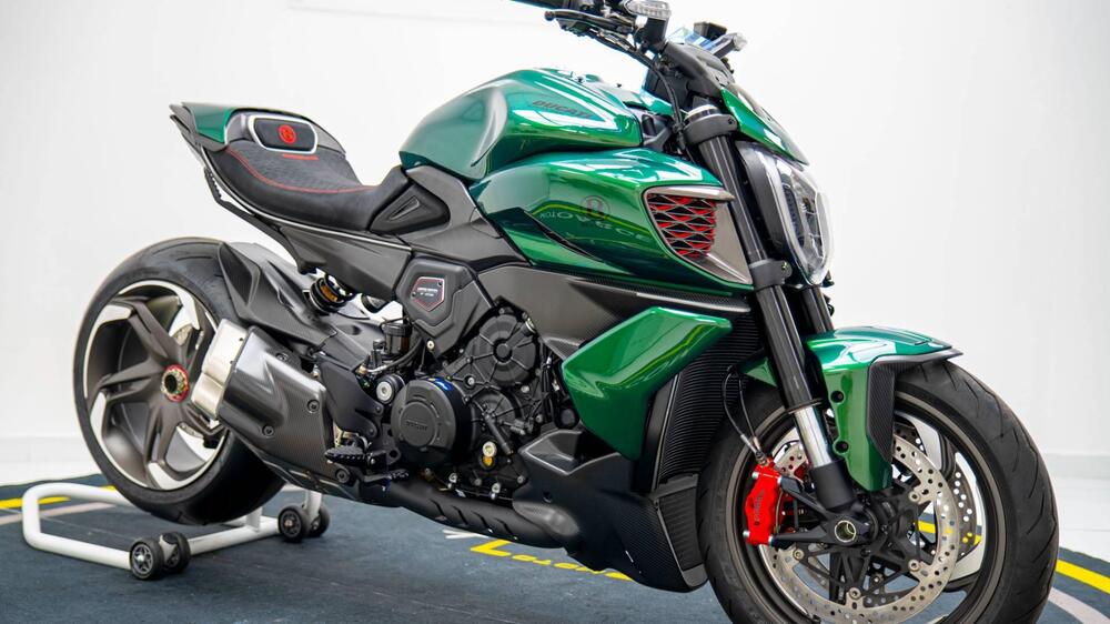 Ducati Diavel for Bentley (2024) (2)