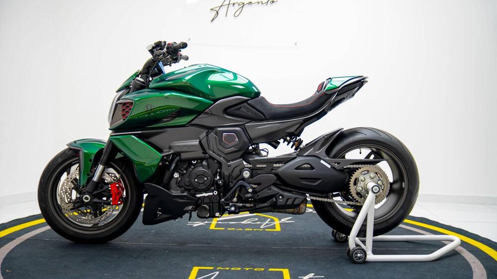 Ducati Diavel for Bentley (2024) (7)