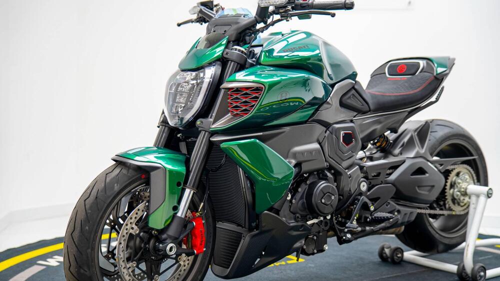 Ducati Diavel for Bentley (2024) (8)