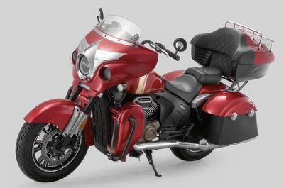 QJ Motor SRV400 Tourer: spunta un'altra cruiser V2 cinese per patente A2. Vi ricorda qualcosa? [GALLERY]