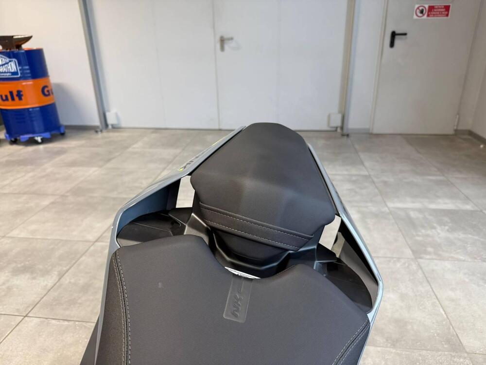 CFMOTO 300NK (2021 - 25) (18)