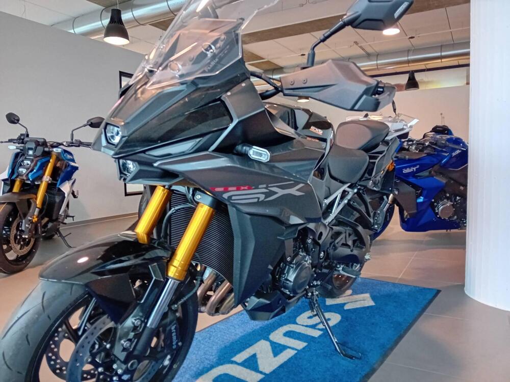 Suzuki GSX-S1000GX (2024 - 26) (9)