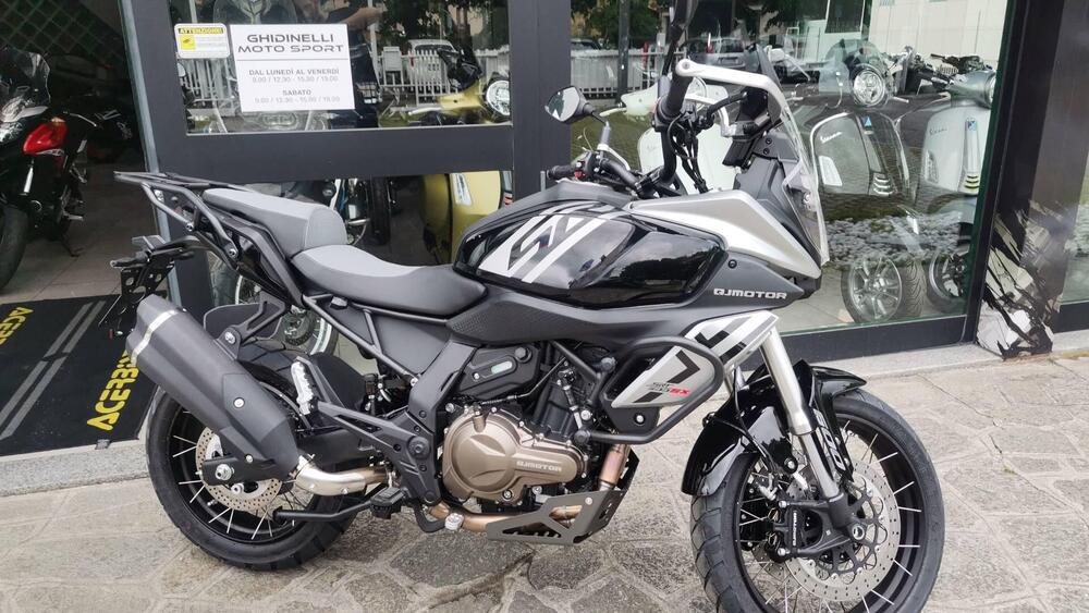 QJ Motor SRT 600 SX (2024 - 25)