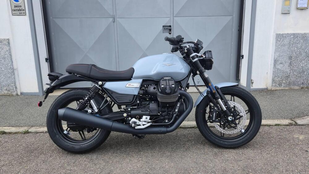 Moto Guzzi V7 Sport (2025) (5)