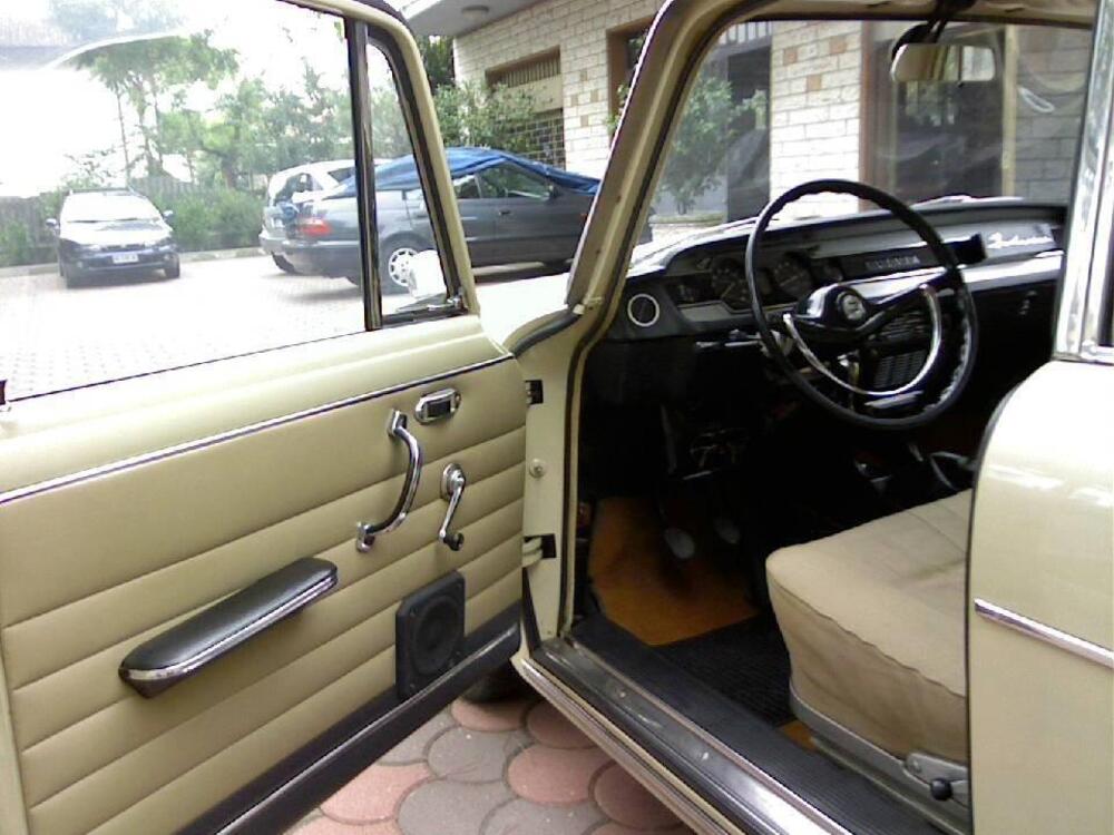 Lancia Fulvia Berlina d'epoca a Ravenna (8)