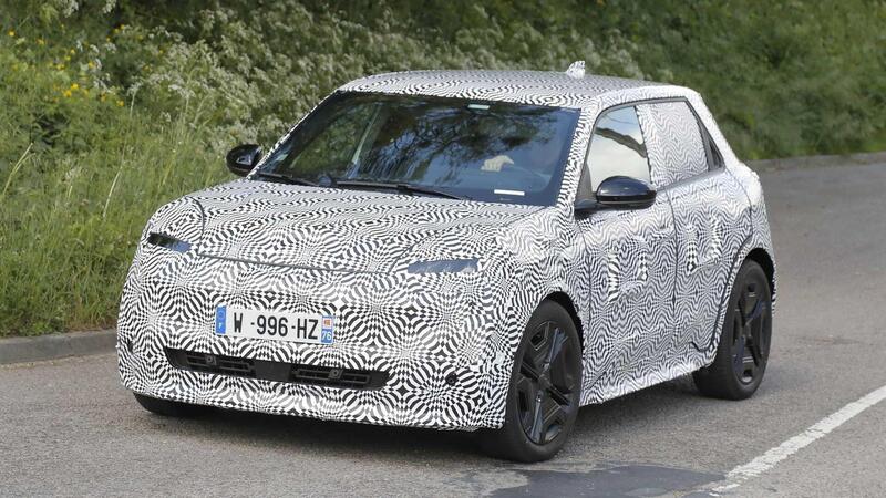 Nuova Nissan Micra elettrica: la nippo-francese debutta entro l&rsquo;anno [Foto Spia]