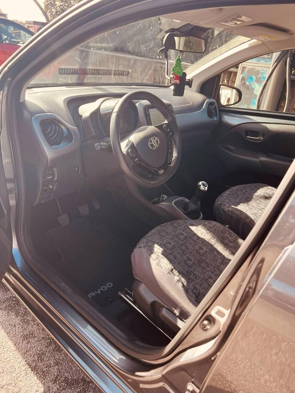 Toyota Aygo usata a Roma (11)