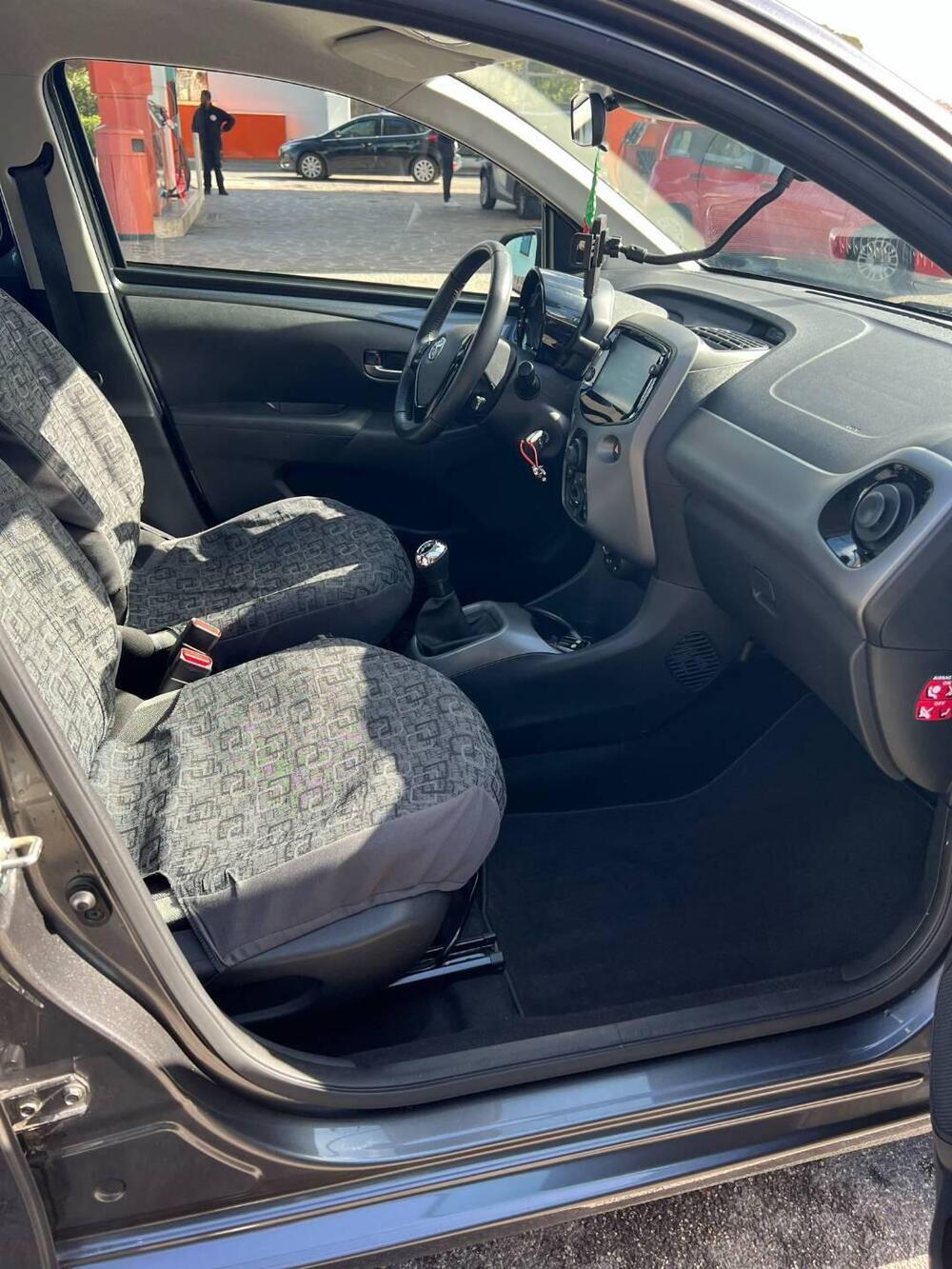 Toyota Aygo usata a Roma (15)
