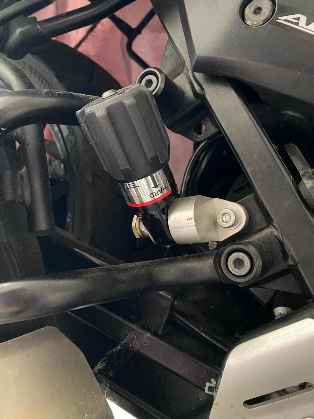 Suzuki V-Strom 650 ABS (2017 - 20) (2)