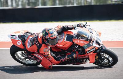 Ducati Panigale V4 R in arrivo