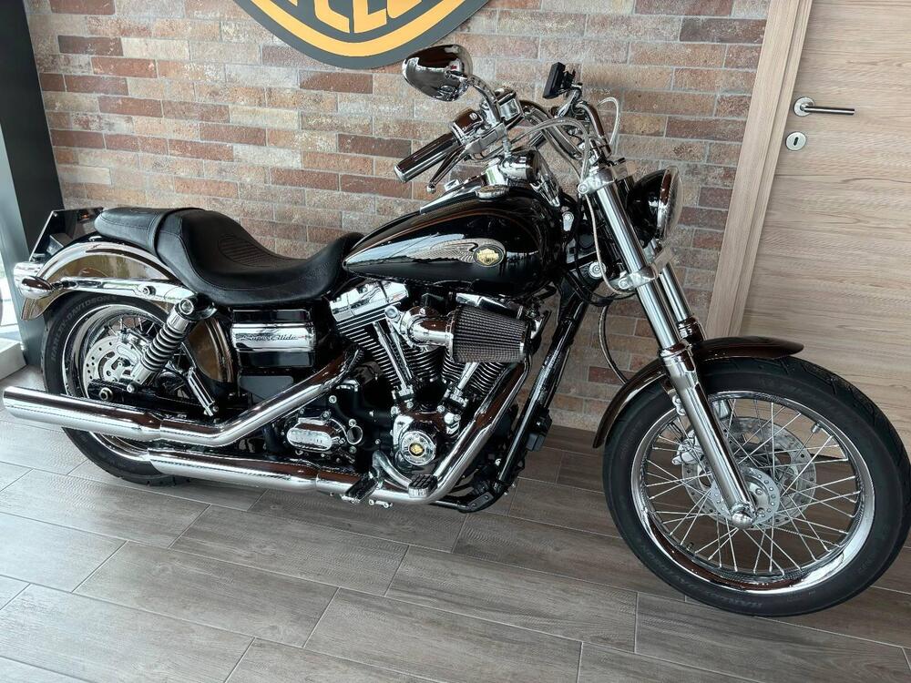 Harley-Davidson 1584 Super Glide Custom (2008 - 13) - FXDC (5)