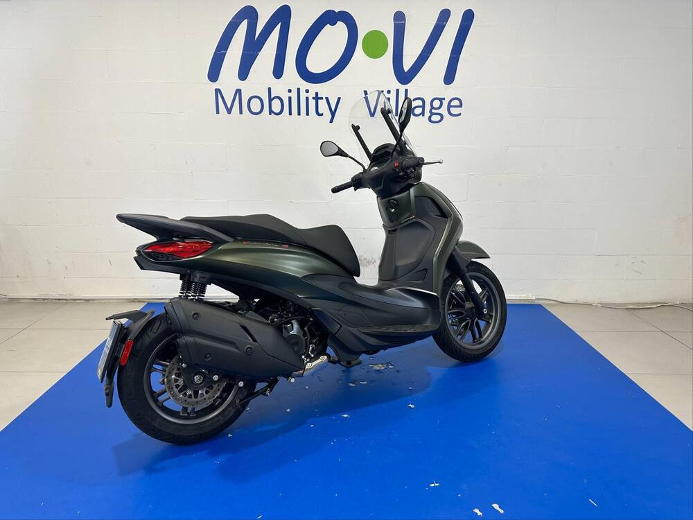 Piaggio Beverly 400 S ABS-ASR (2021 - 24) (2)