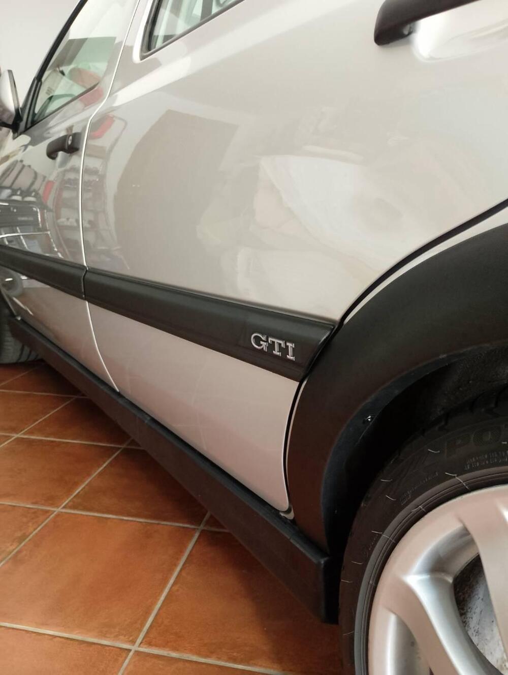 Volkswagen Golf GTI 2.0 16V 150cv d'epoca a Oristano (3)