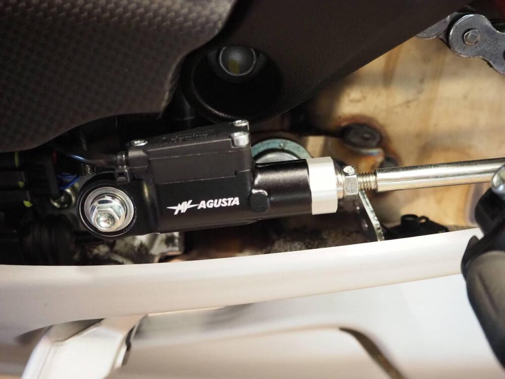 MV Agusta Brutale 1000 RR (2021 - 25) (11)