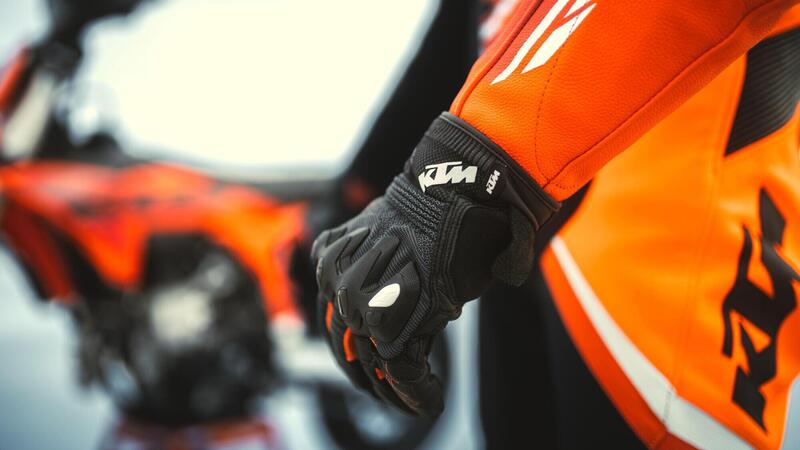 PowerWear Street, la linea di abbigliamento tecnico firmata KTM