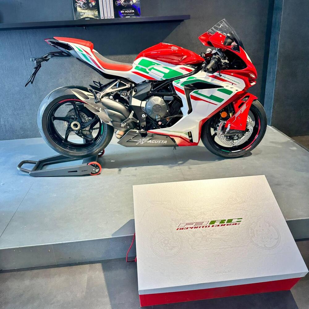 MV Agusta F3 800 RC (2022 - 25) (4)
