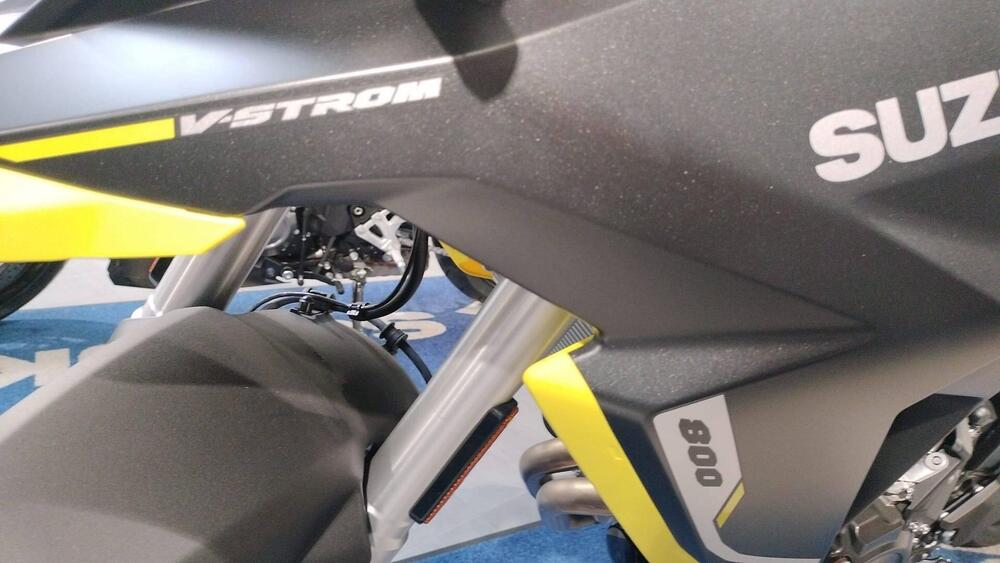 Suzuki V-Strom 800SE (2025) (6)
