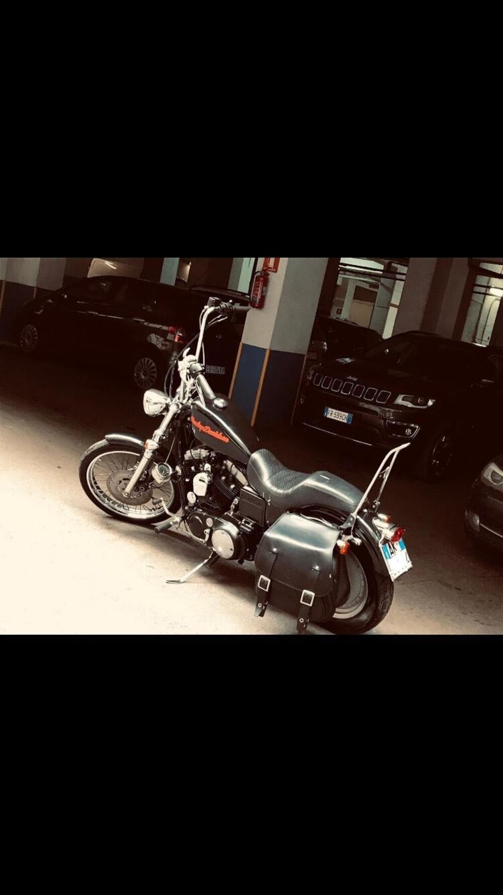 Harley-Davidson 883 Custom (1998 - 00) - XL 53C (2)