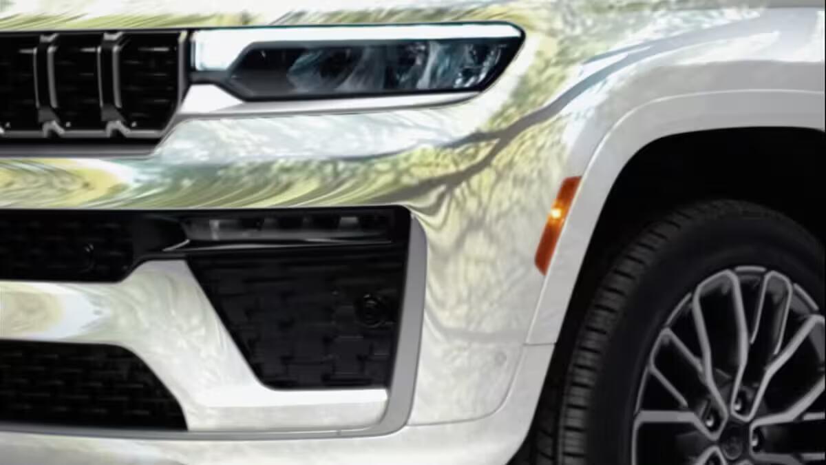 Jeep Grand Cherokee 2026: in arrivo il restyling del bestseller americano