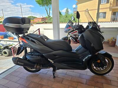 Yamaha X-Max 400 Tech Max (2020) usata