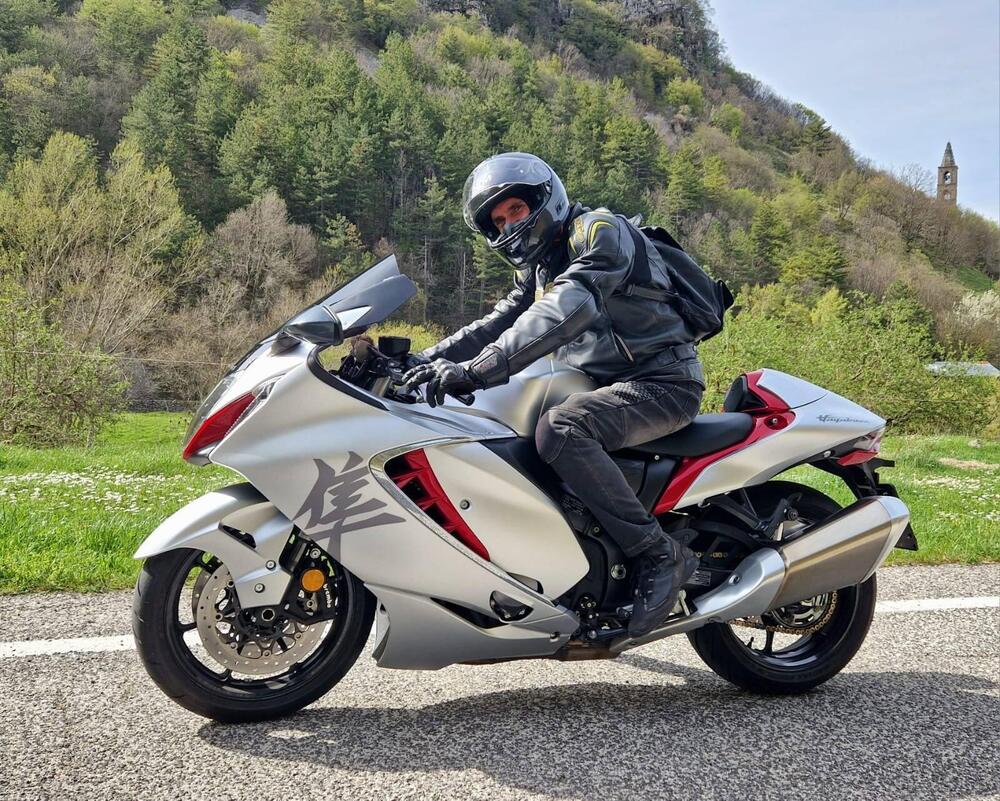 Suzuki GSX 1300 R Hayabusa (2021 - 24) (5)