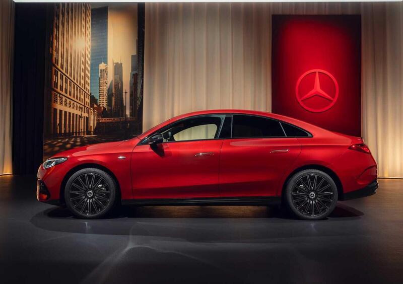 Mercedes-Benz CLA (2025-->>) (3)