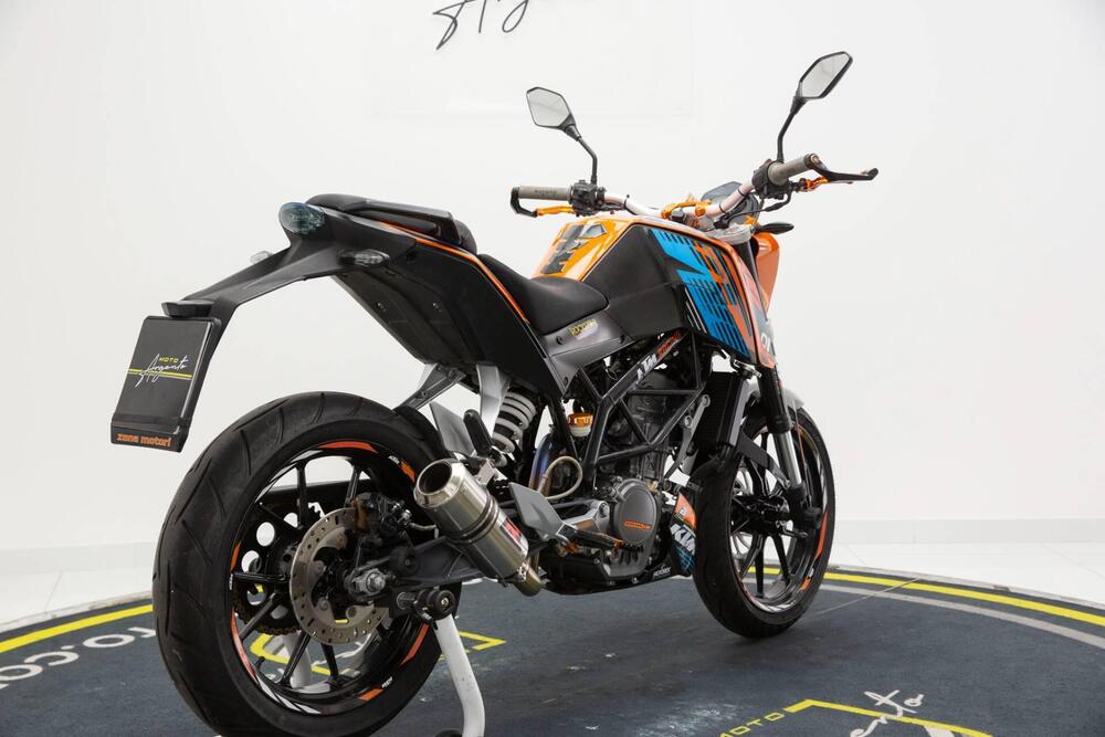 KTM 125 Duke (12)