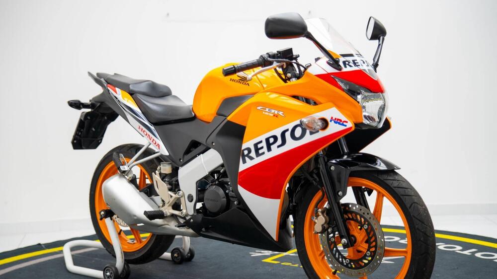Honda CBR 125 R (2007 - 17) (2)