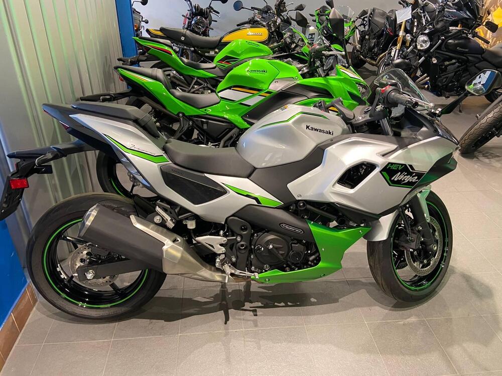 Kawasaki Ninja 7 Hybrid (2024 - 25) (3)