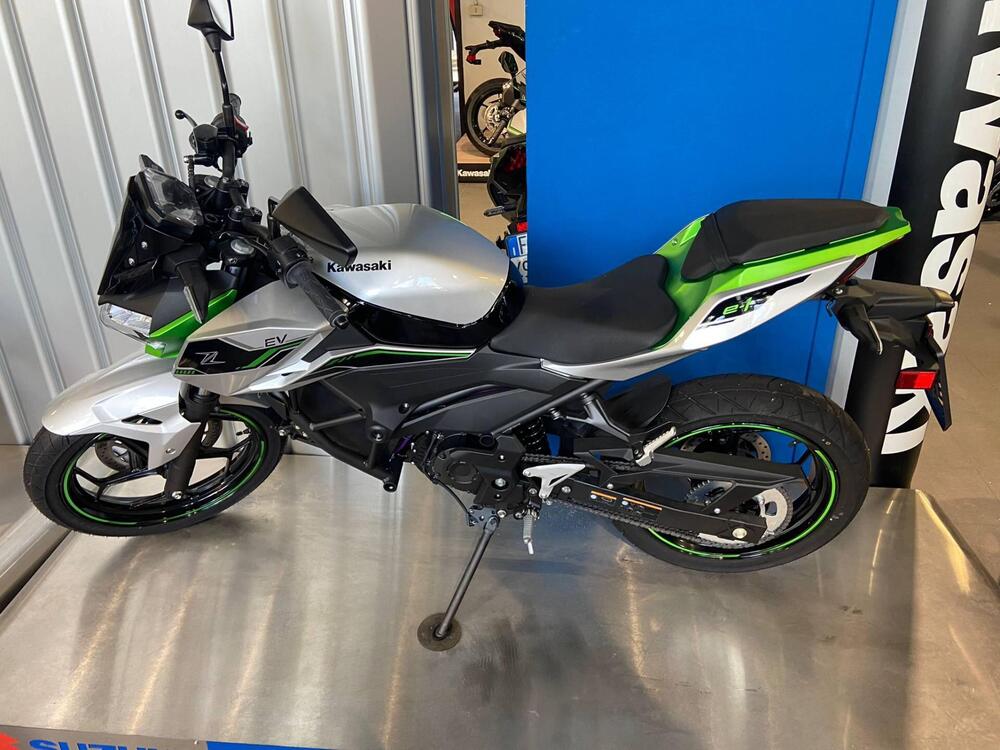 Kawasaki Z e-1 (2024 - 26) (4)