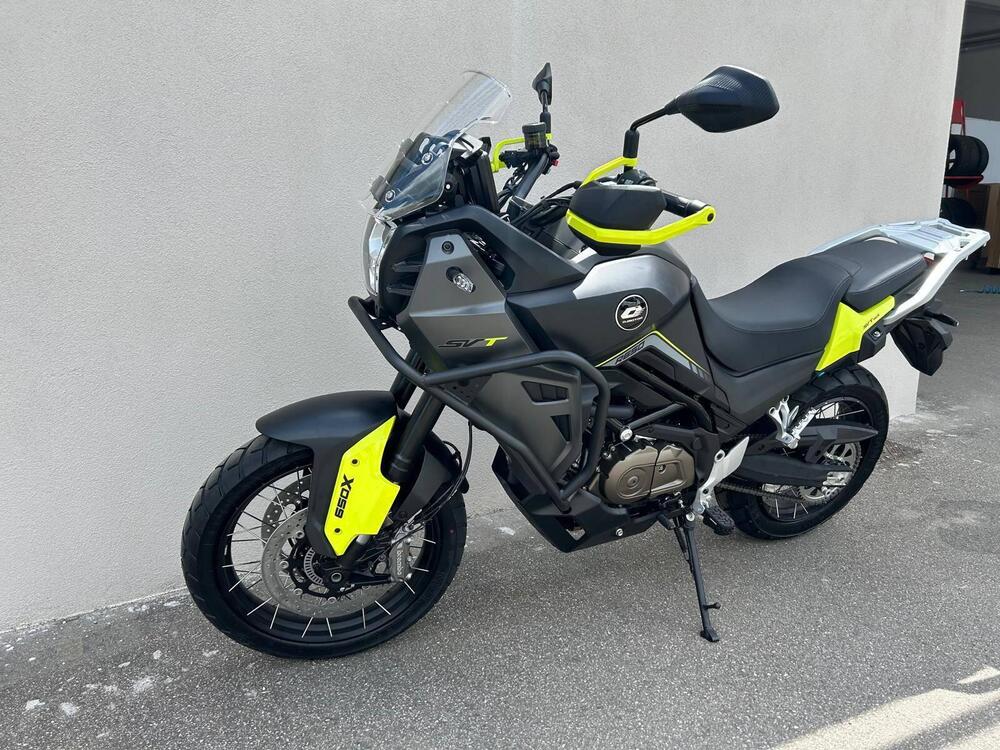 QJ Motor SVT 650 X (2024) (6)