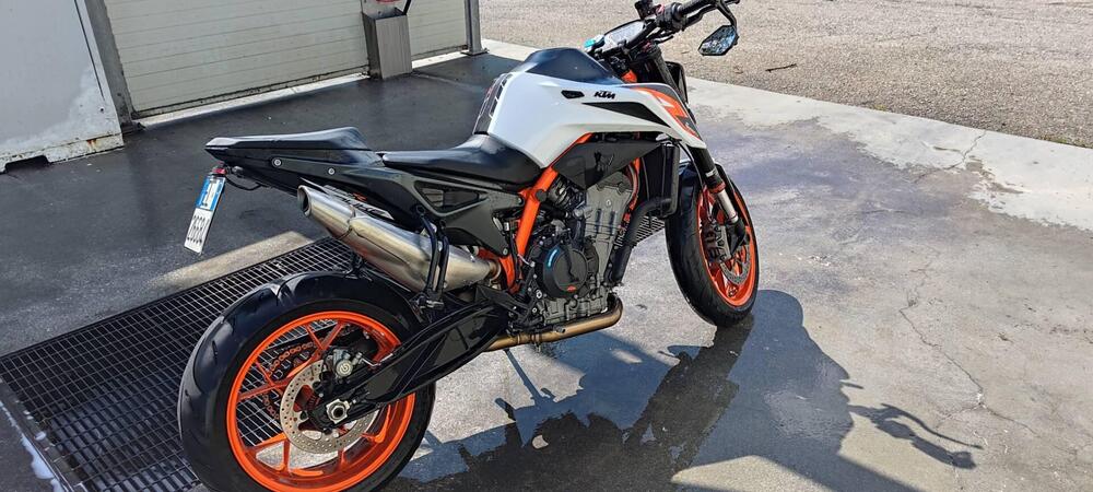 KTM 890 Duke R (2020) (3)