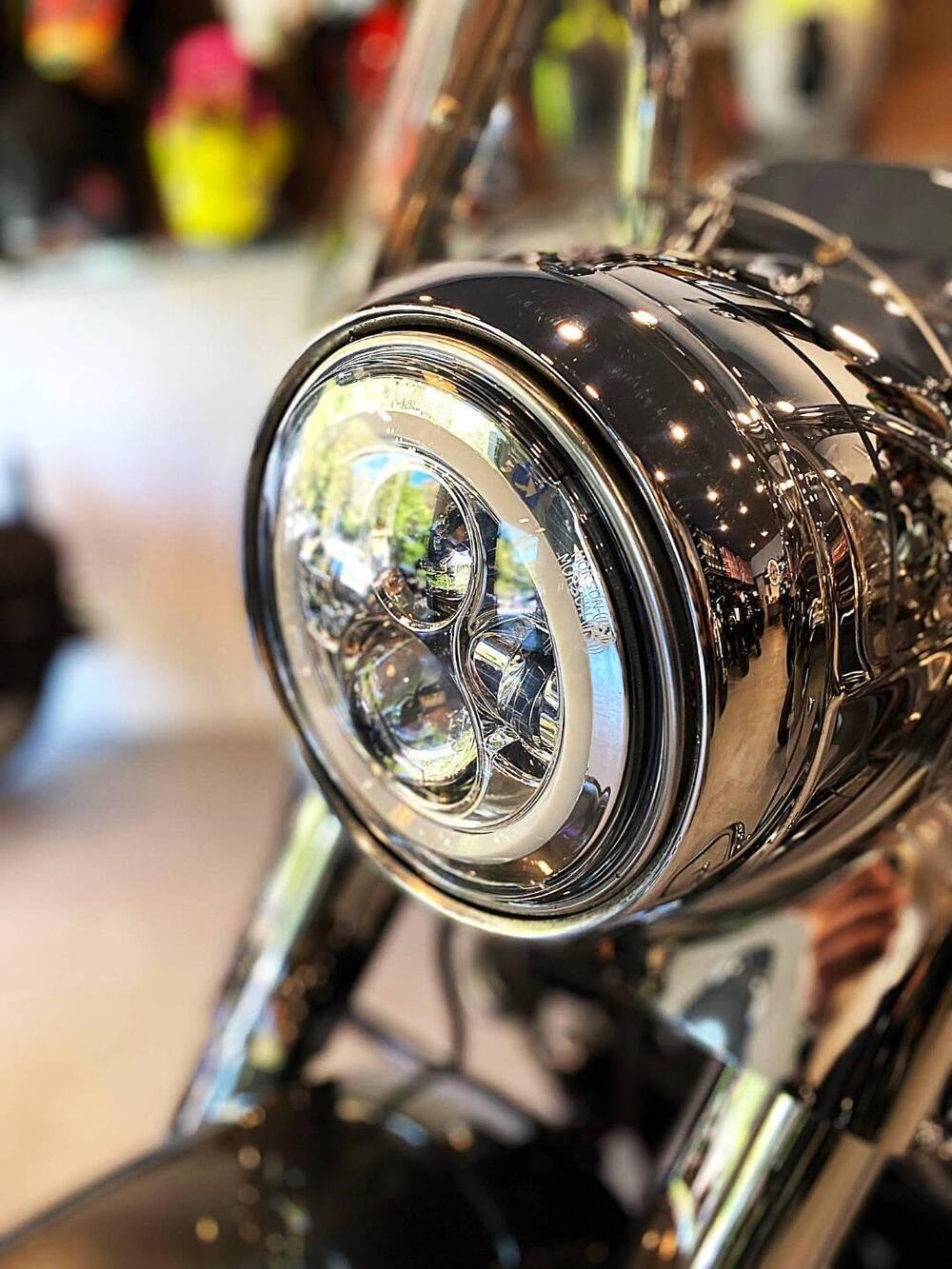 Harley-Davidson 1450 Road King Custom (2002 - 04) - FLHRSI (5)